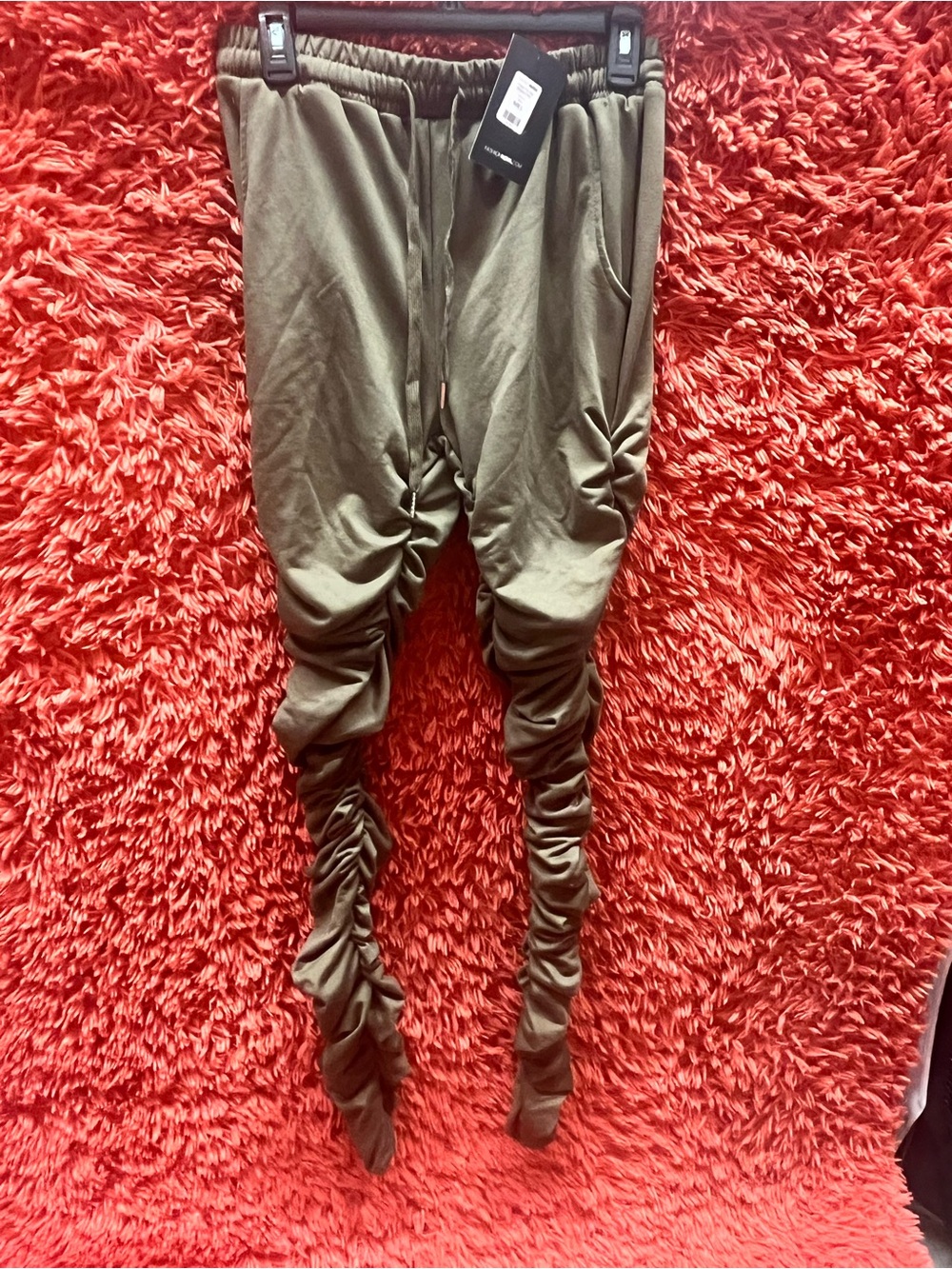 Fashion Nova Women’s Olive Green Ruched Legged Jogger Pants NWT